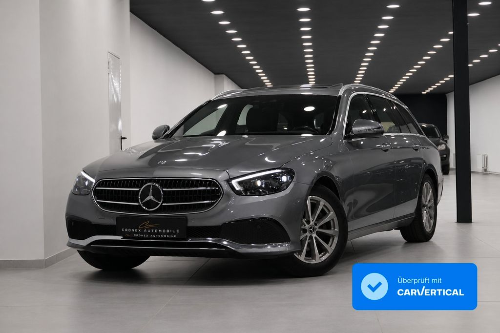Image of Mercedes-Benz E 220