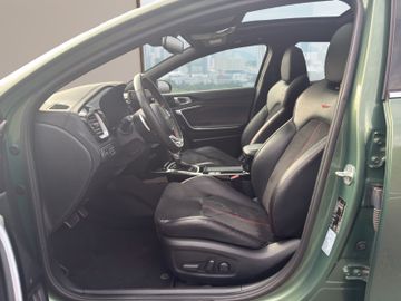 Kia ProCeed 1.6T DCT GT Elekt. Sitz Glasdach Bastuck