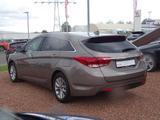 Hyundai i40 cw 1.6 GDI Klimaaut. Sitzheizung Navi - Hyundai i40: Cw
