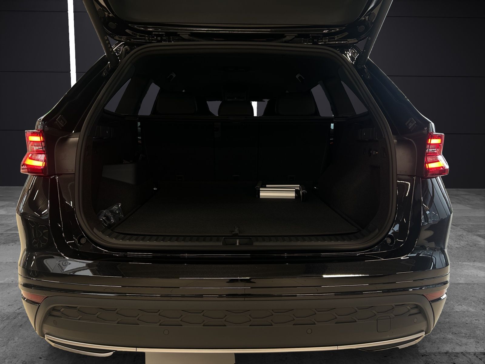 Fahrzeugabbildung SKODA Kodiaq 2.0 TDI 142 kW 4x4 Sportline AHZV MATRIX