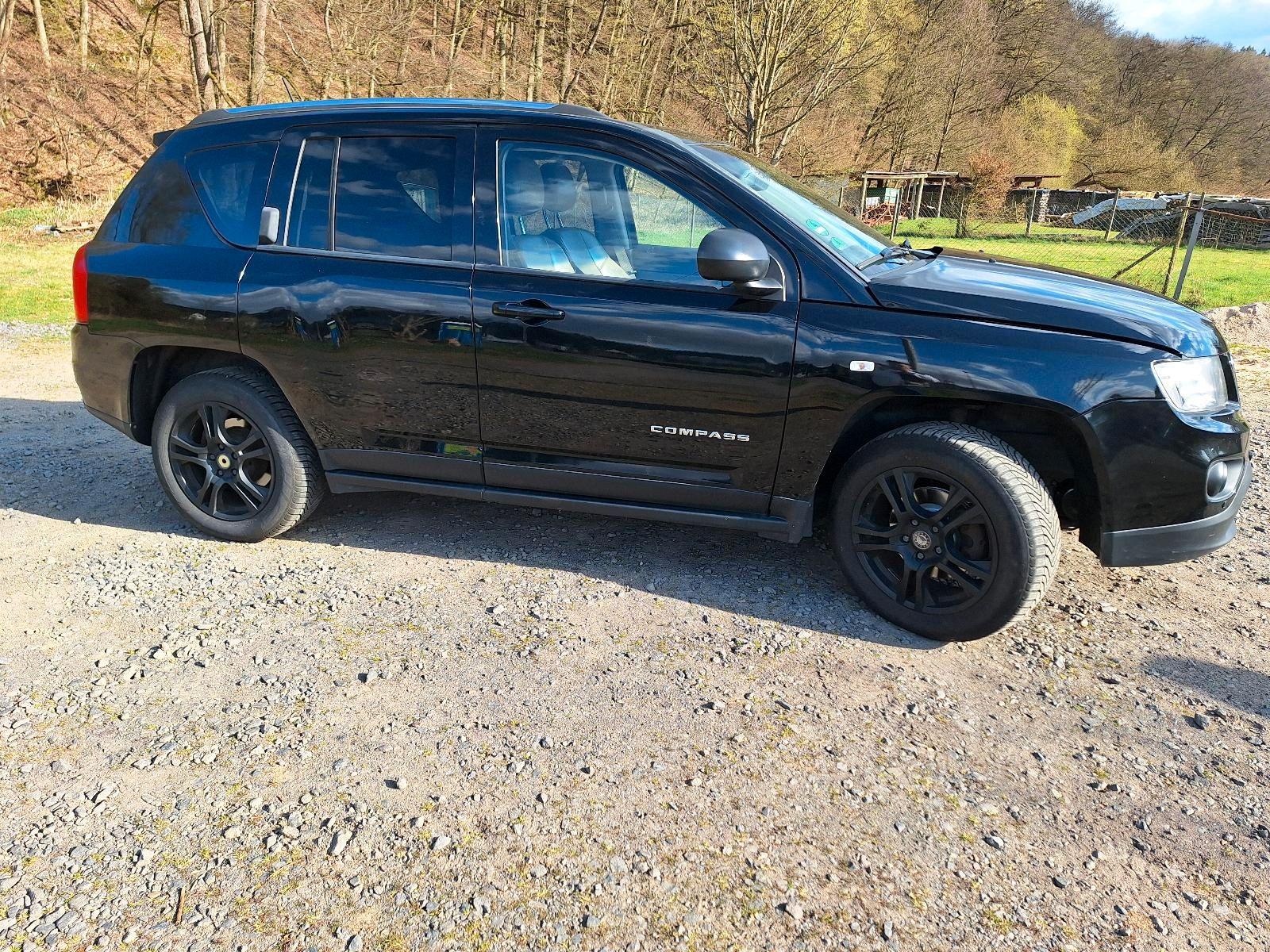 Jeep Compass 2012 — engine 135 HP (99kW)
