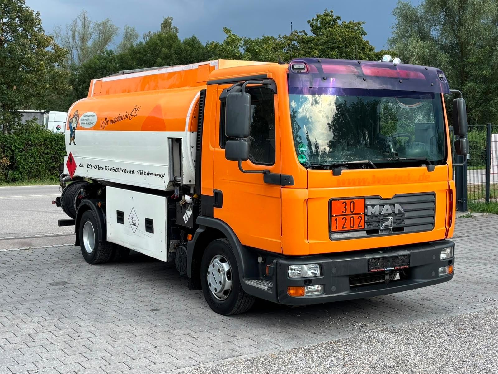 MAN TGL 12.210*2-KAMMER*AUTOMATIK*PUMPE*DIESEL+HEIZ