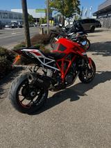 KTM 1290 Superduke R Service & Reifen neu - KTM MOTORRAD