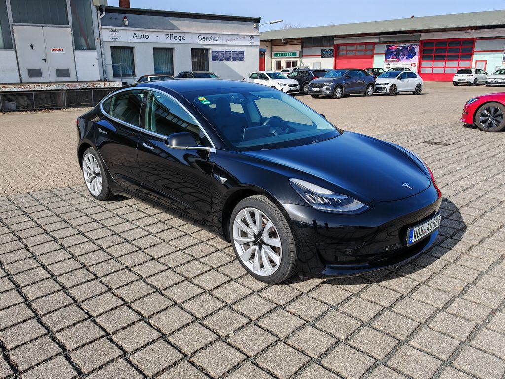 Angebot ansehen Tesla Model 3