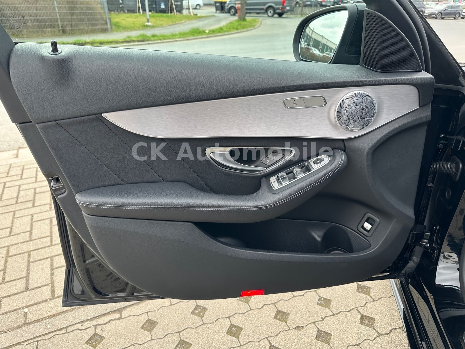 Fahrzeugabbildung Mercedes-Benz C 220d T  4Matic AMG-Line/Navi/LED/Kam/