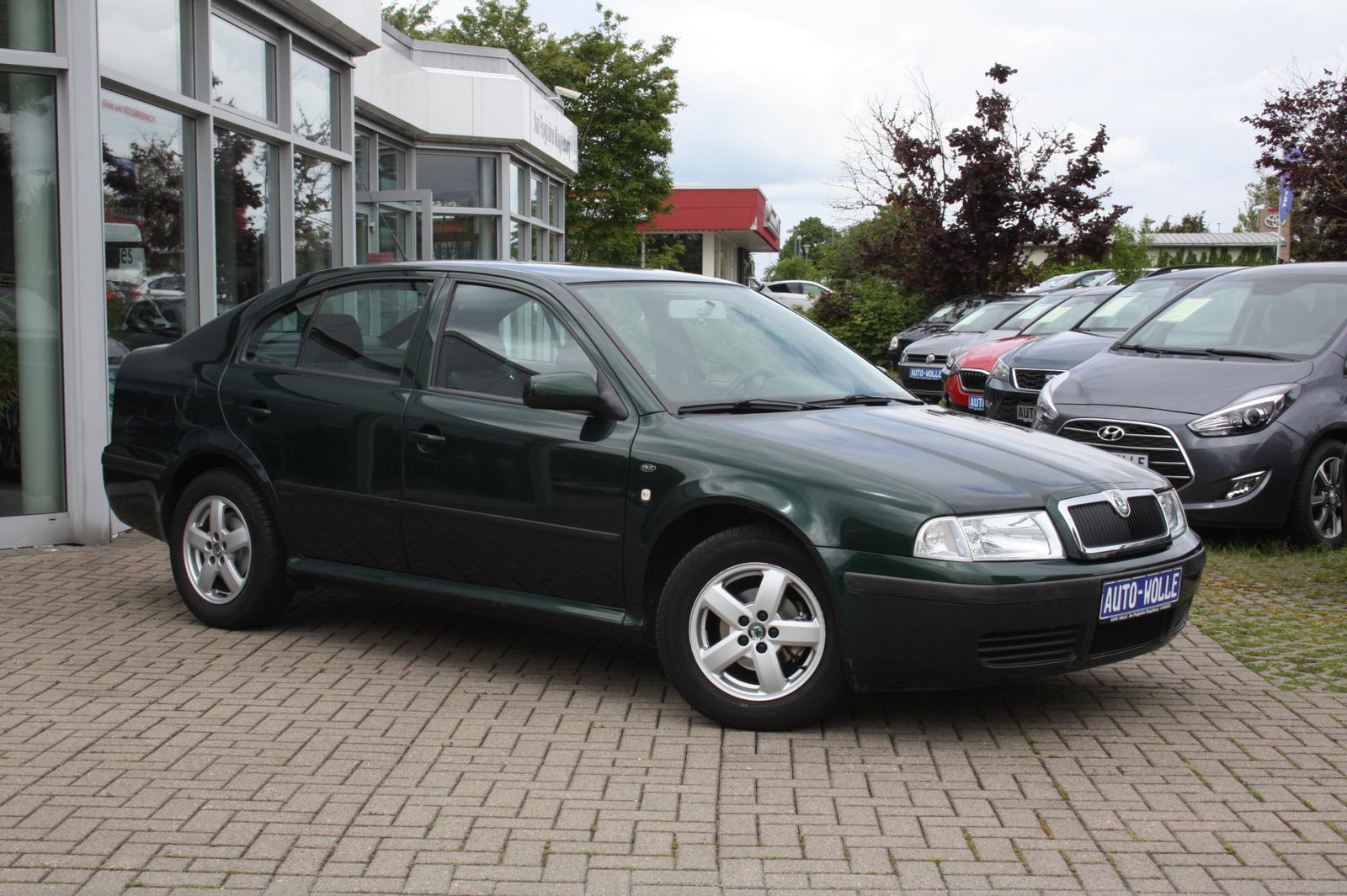 Skoda Octavia 1.6 Automatik Ambiente SITZ-HZG 1.HAND 
