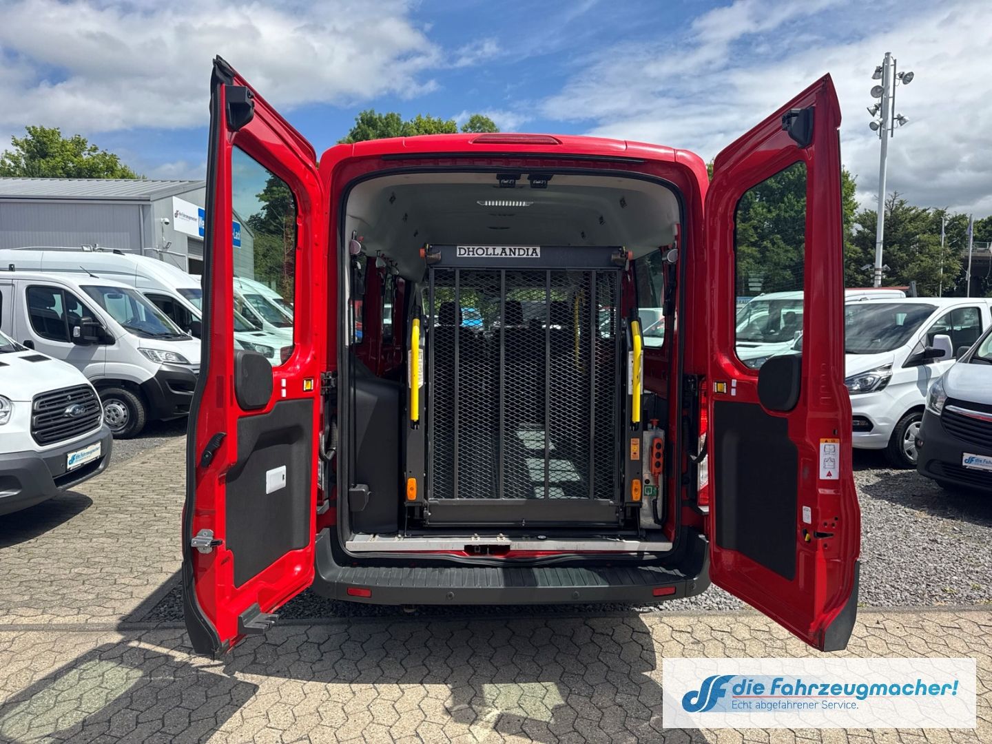 Fahrzeugabbildung Ford Transit Kombi 350 L3 Trend 2.2 TDCi *7054 *KLIMA