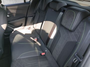 Peugeot 208 GT e- 136 +Navi+Kam.+LED+SHZ+ACC
