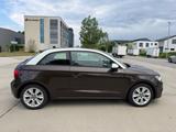 Audi A1 ambition 1.6TDI-Sport-1.Hand-Xenon-Klima - Audi A1: Braun