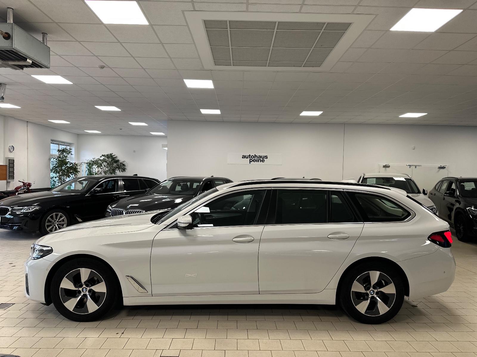 BMW 530d xDr. HUD/Park&DriveAss/SportLederSitz/KeyLe