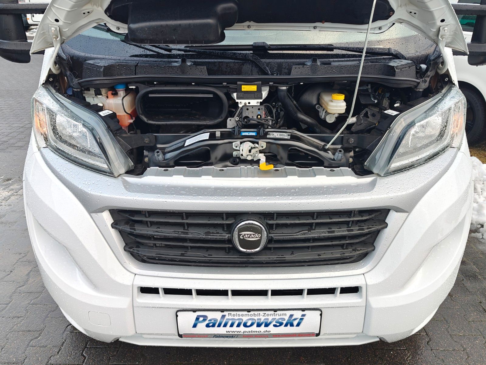 Fahrzeugabbildung Carado T-348 - Automatik, SAT, TV, 2x Solar, Hubbett -