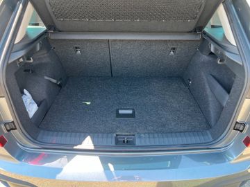 Skoda Kamiq Tour 1,5 TSI AHZV NAVI LED PDC Kamera