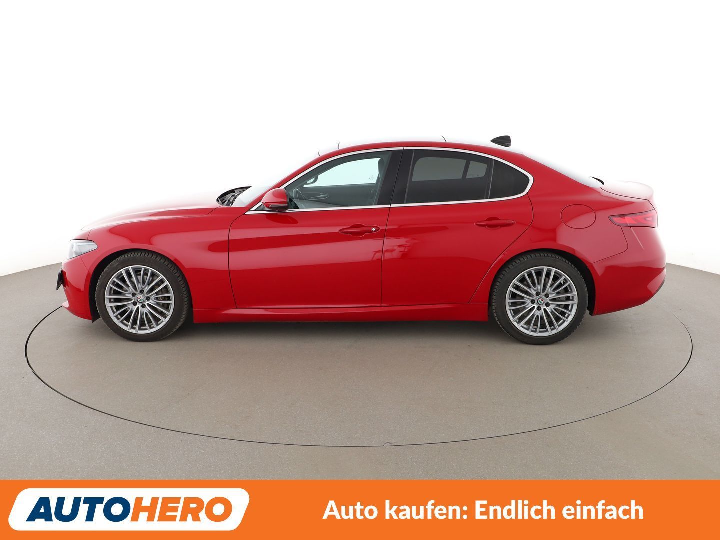 Alfa Romeo Giulia 2.2 JTDM Lusso Aut.*NAV*BI-XENON*ACC*CAM* imagem 3