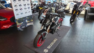 Suzuki GSX 8S Aktion