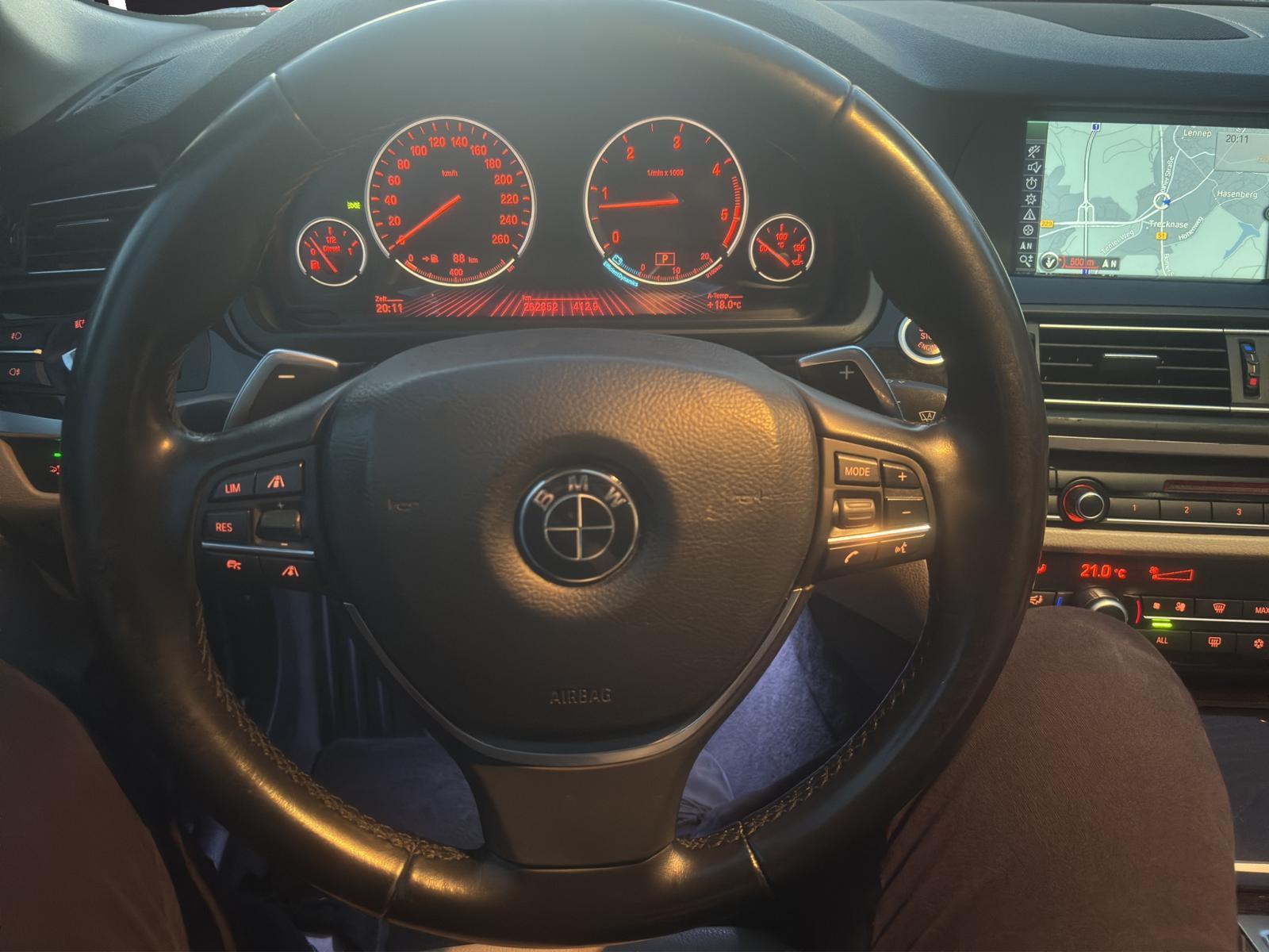 BMW 525 2011 — photo 13