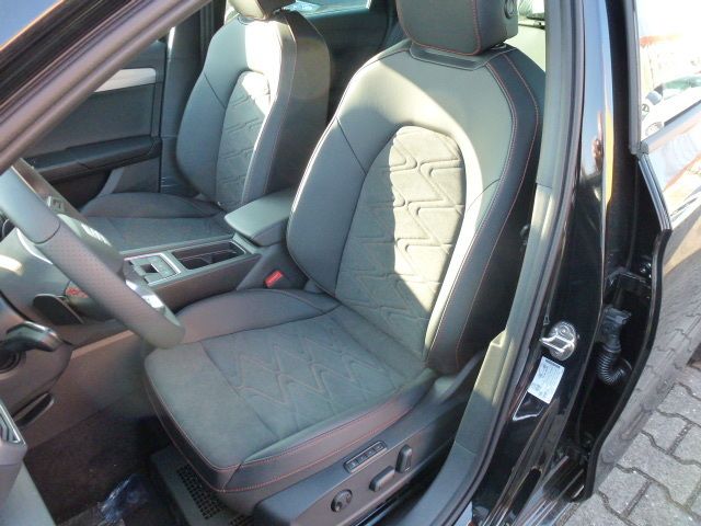 Fahrzeugabbildung SEAT Leon Sportstourer FR 2.0 TDI DSG + Panorama