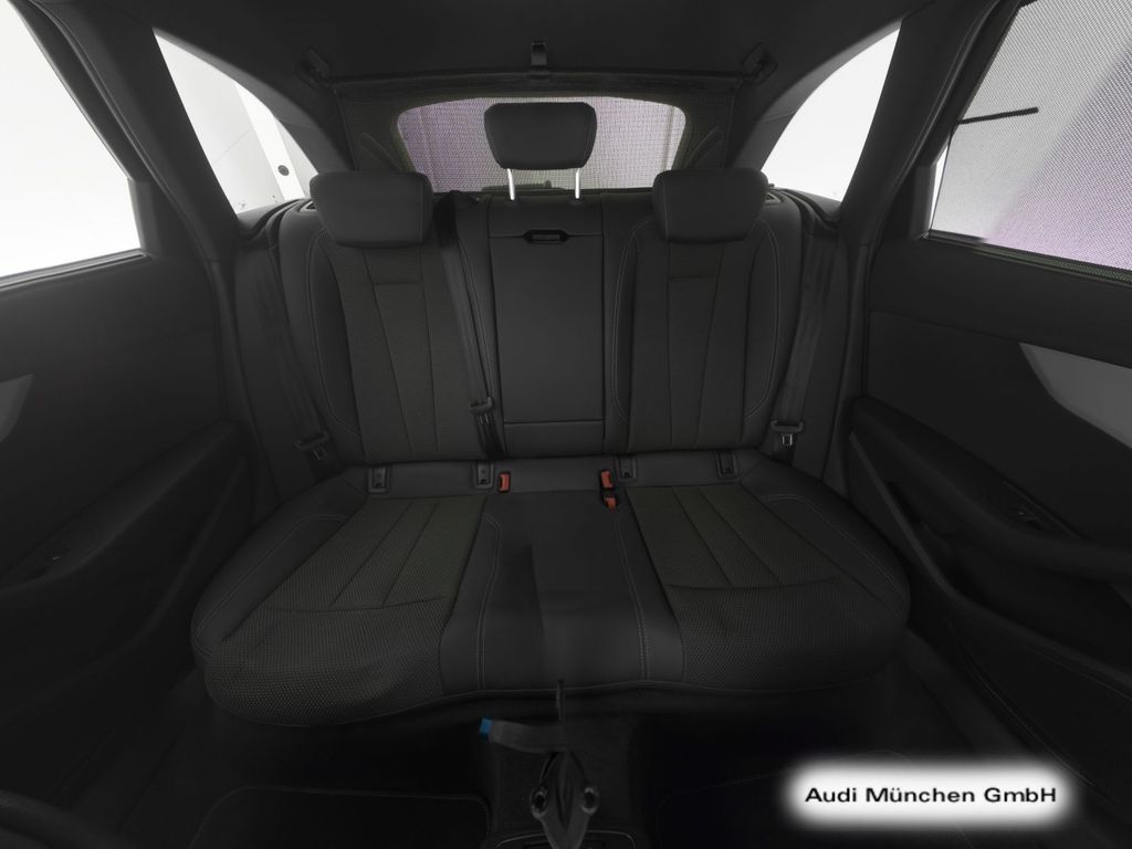 AUDI A4 2024