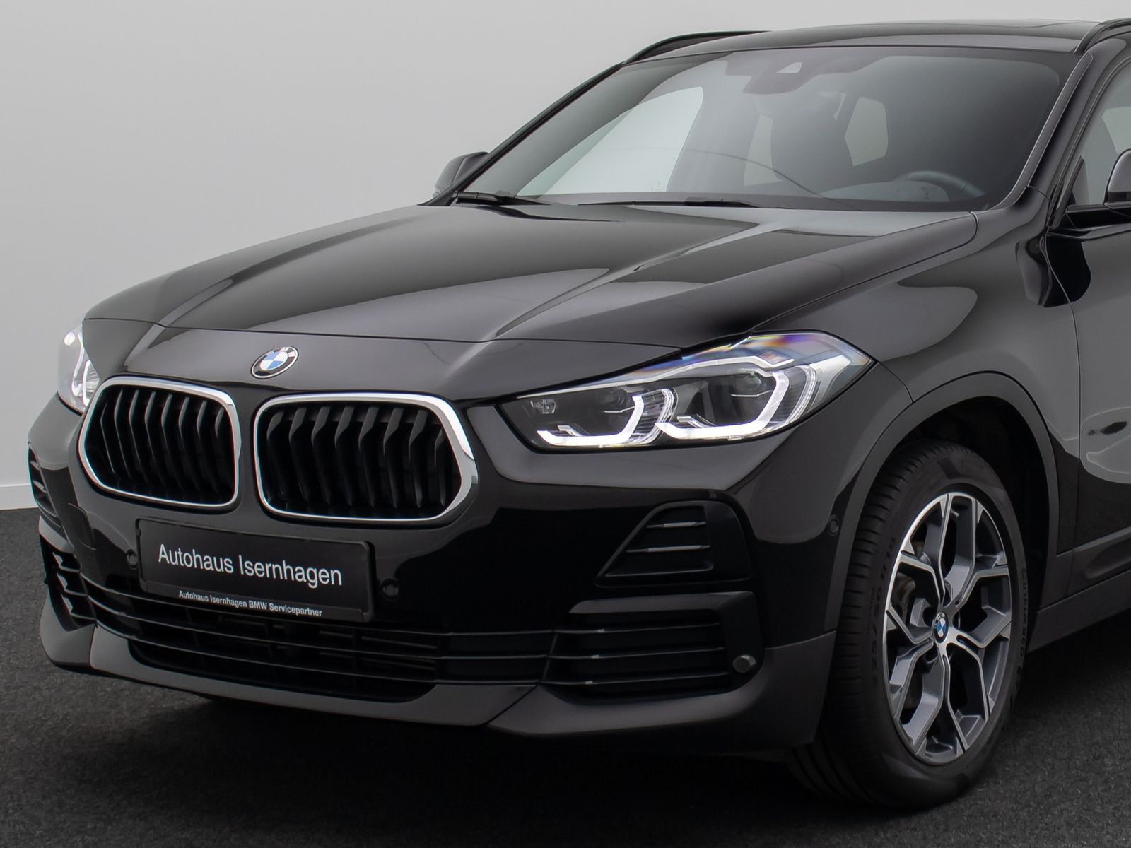 Fahrzeugabbildung BMW X2 sD18i Sport HiFi Kamera DAB Panorama 18Zoll