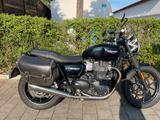 Triumph Street Twin 900 - Offers