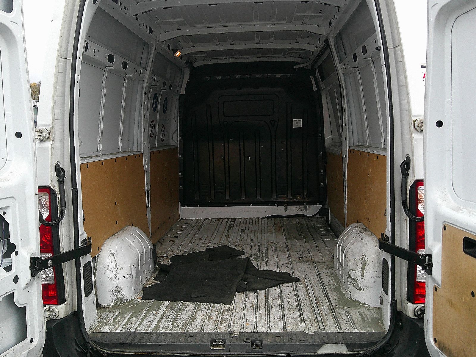 Fahrzeugabbildung Renault Master III Kasten L2H2 HKa 3,5t/ 1. Hand