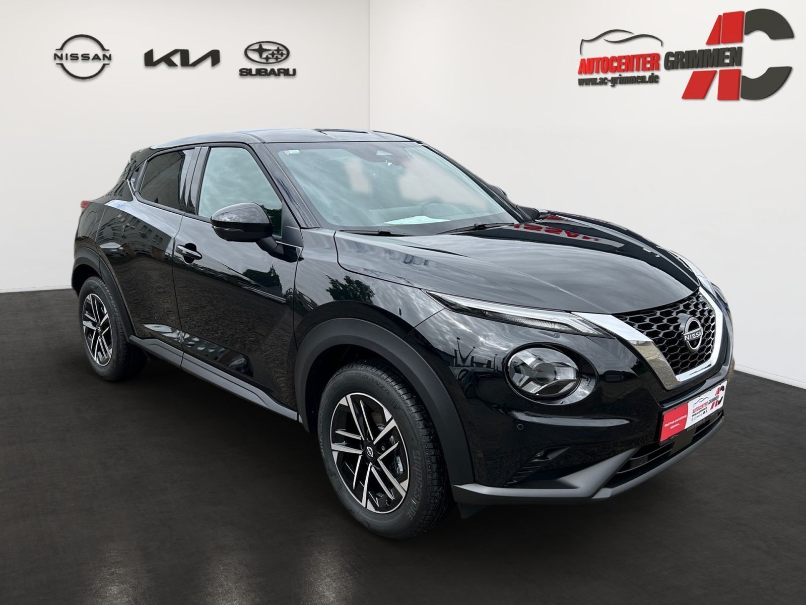 Fahrzeugabbildung Nissan JUKE 1.0 DIG-T 114 PS 6MT N-CONNECTA Tech Winter