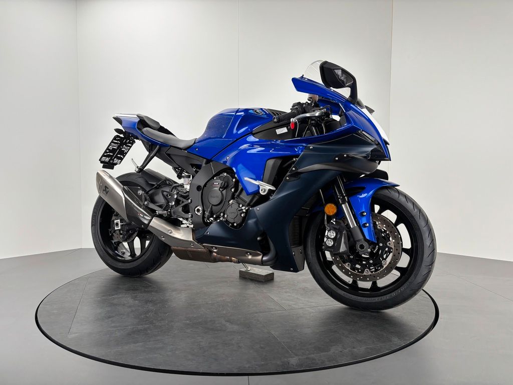 Fahrzeugabbildung Yamaha YZF-R1 *NEUWERTIG *WINGLETS *UNFALLFREI