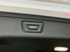 BMW 330i Sport Line*LED*360*HIFI*ACC*WINTERPAKET*TOP