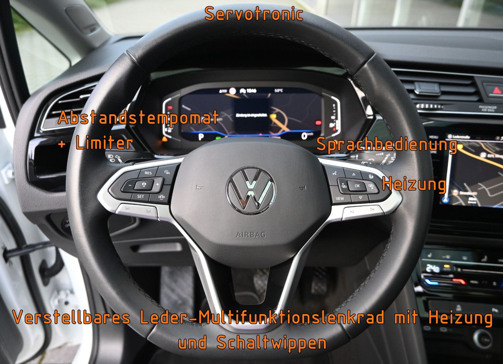 Fahrzeugabbildung Volkswagen Touran 2.0 TDI DSG °ACC°AHK°PANO°STANDHEIZ°7-SI°