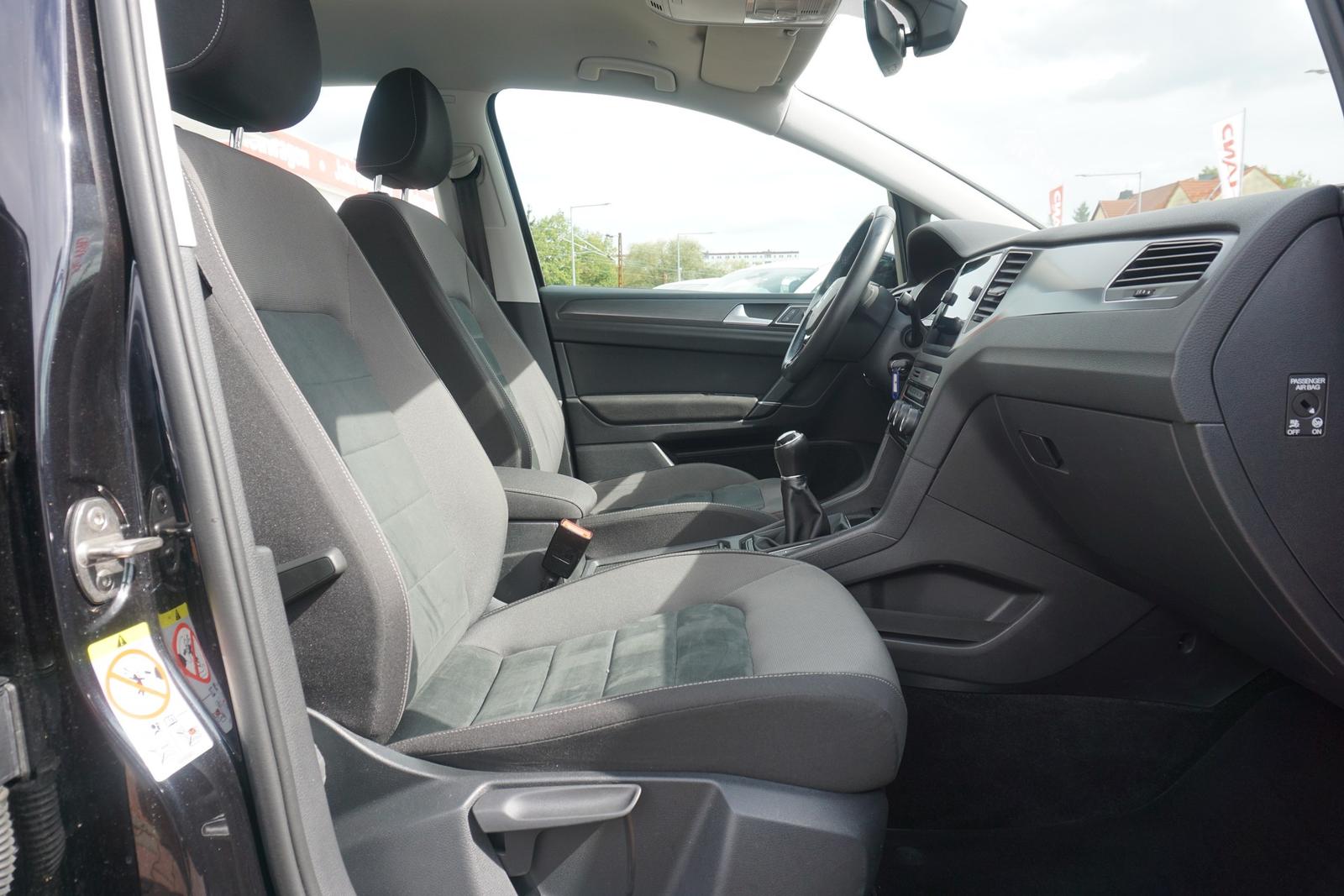 Volkswagen Golf Sportsvan VII 1.5 Navi ACC Tempomat PDC