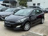 Hyundai i30/Klima/PDC/Kamera/Servo - gebrauchte Hyundai i30 aus dem Jahr 2013