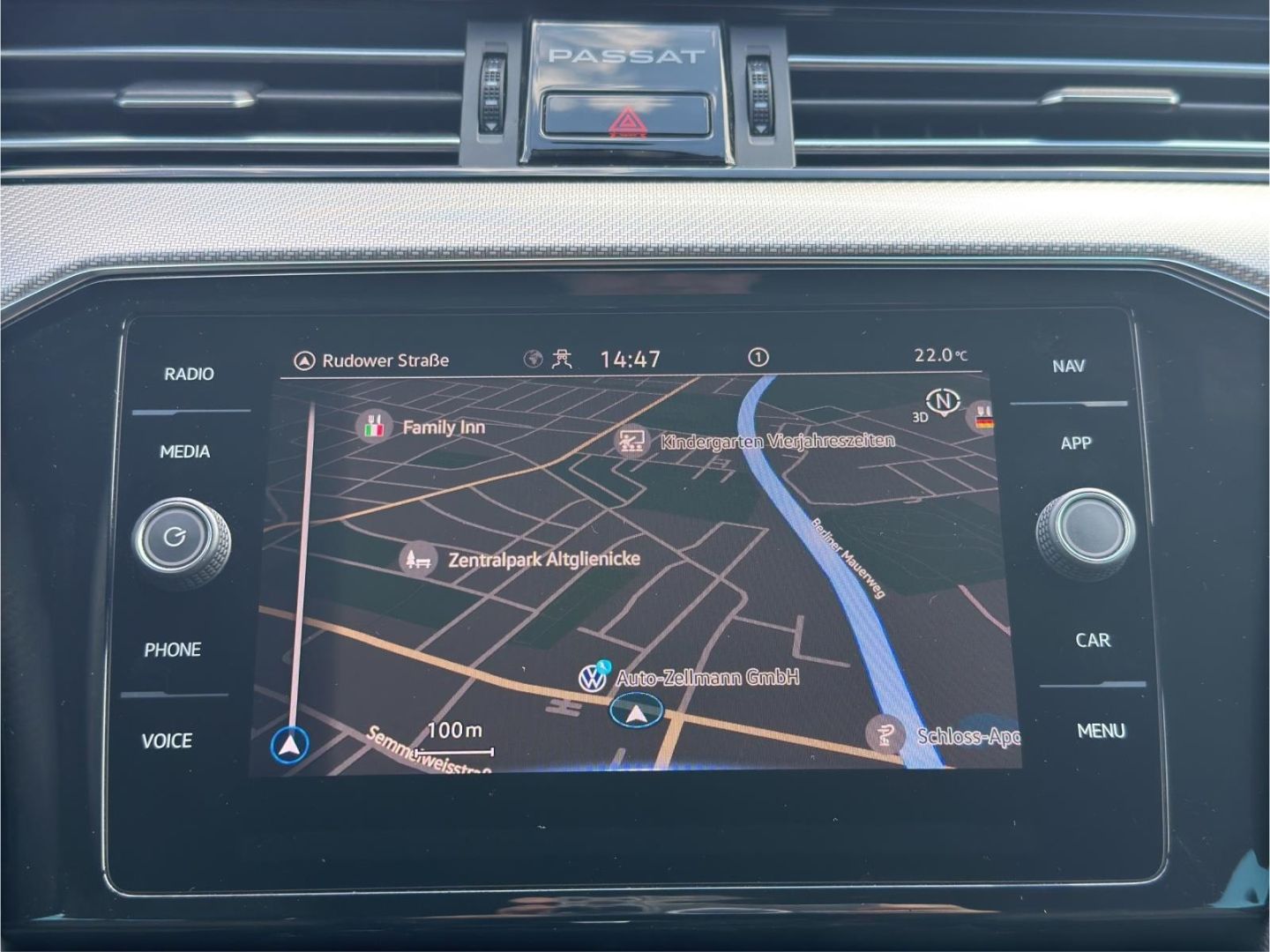 Passat 1.5TSi DSG AHZV LED Rückfahrkamera FrontA