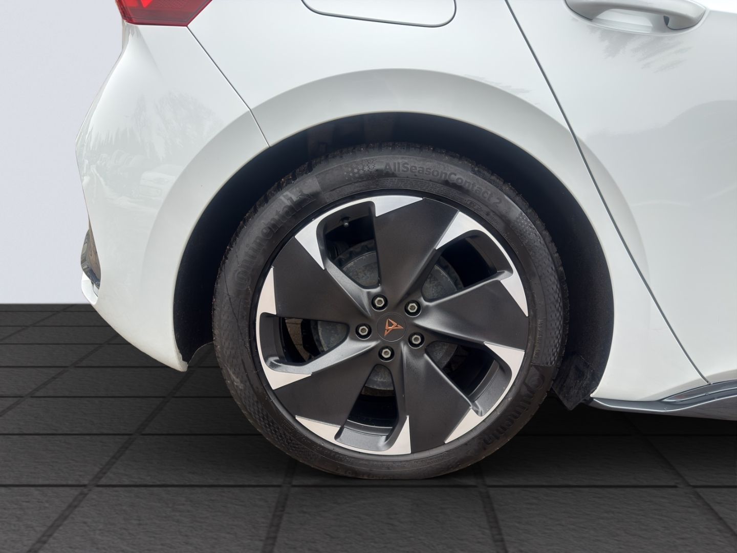 Born 150kW LED PanoDach GJR ACC Rückfahrkamera S