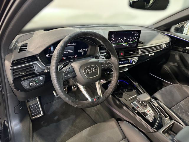 RS4 Avant MATRIX-LED+PANO+B&O+RAUTE+AHK+280KM/H