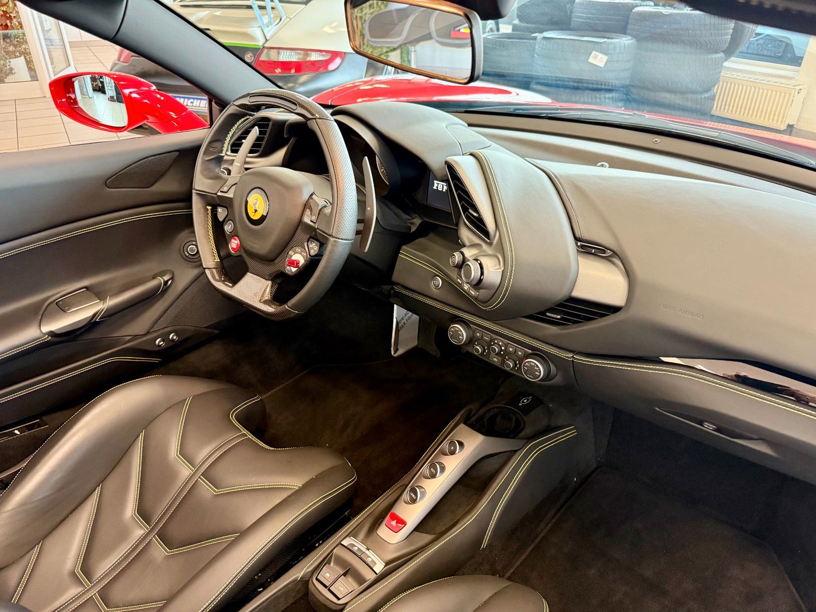 Fahrzeugabbildung Ferrari 488 Spider F1 LIFT / RACINGSEATS / KAMERA