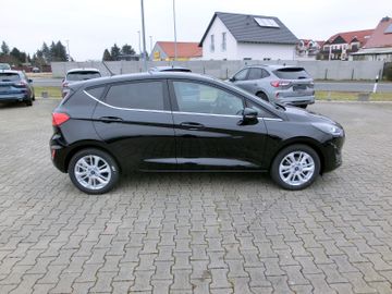Fahrzeugabbildung Ford Fiesta Titanium *LED*Winterpaket*Parkpilot*