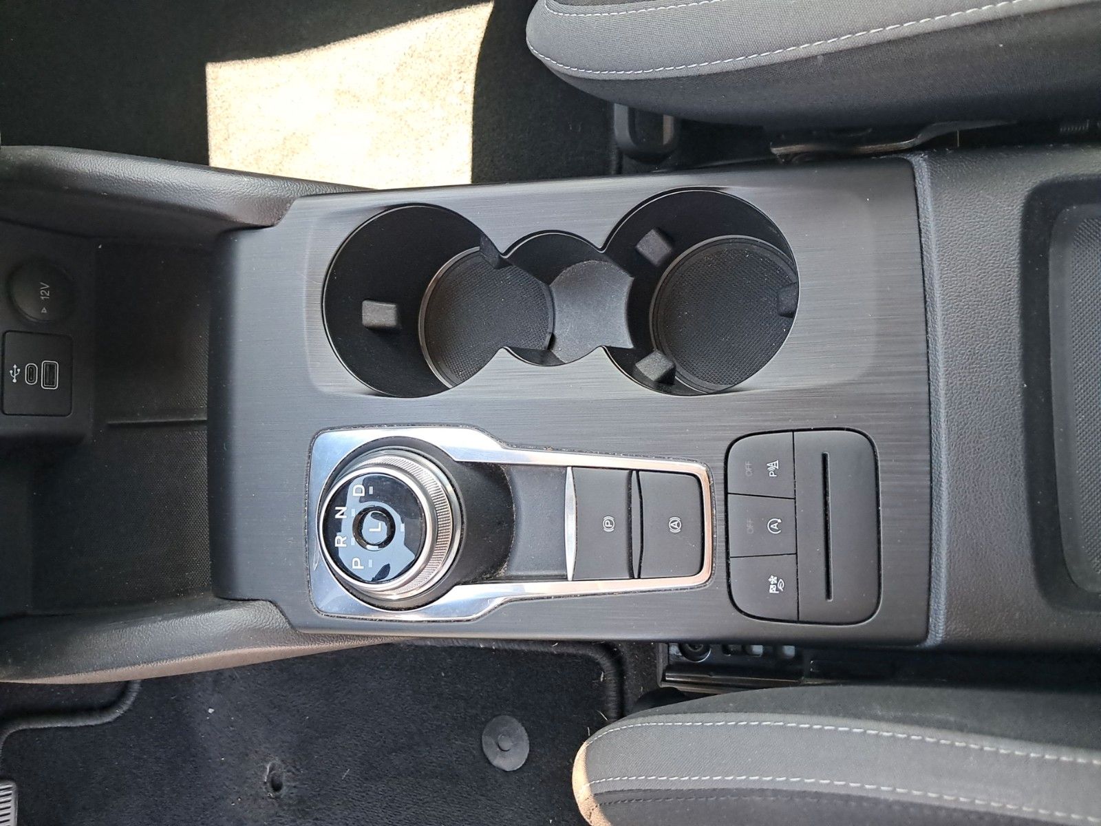 Fahrzeugabbildung Ford Focus Turnier Cool & Connect