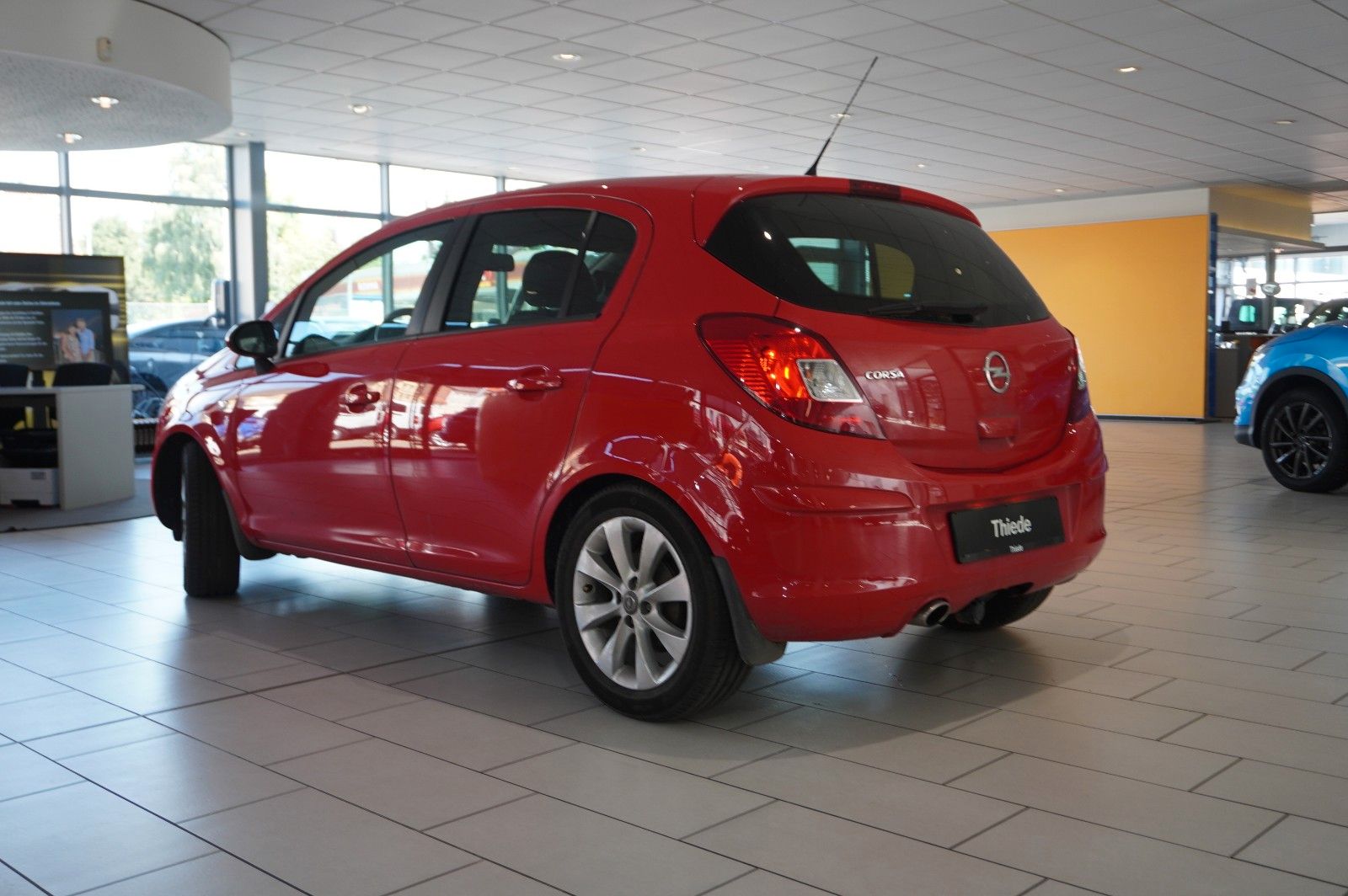 Fahrzeugabbildung Opel Corsa D 1.4 TÜR 150 JAHRE KLIMA/SHZ/TEMP./SPORT