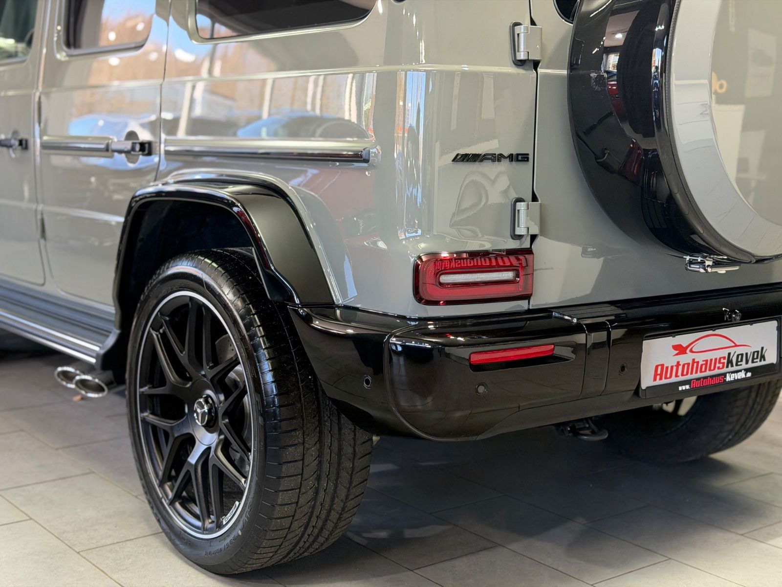 Fahrzeugabbildung Mercedes-Benz G 63 AMG|MY26|A22|PERFORMANCE|TV|VOLL|CARBON|