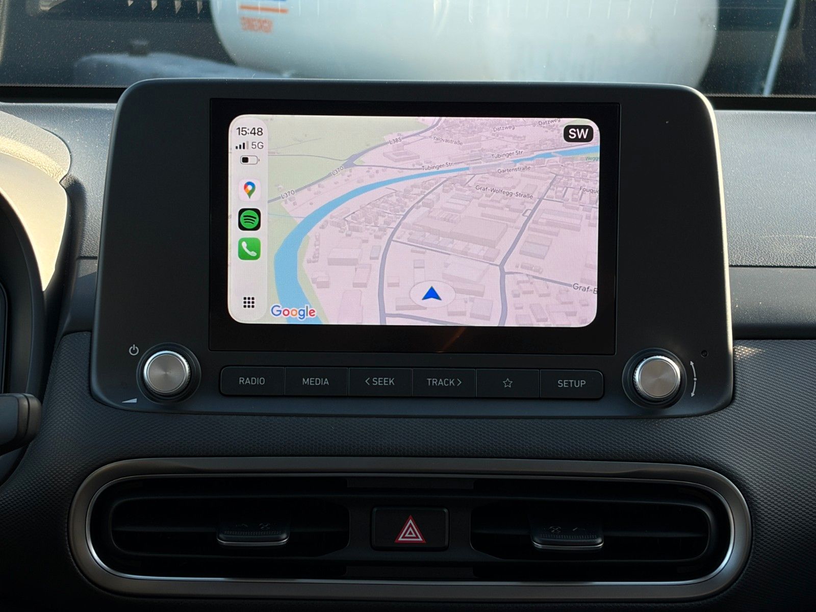 Fahrzeugabbildung Hyundai KONA E Select ACC LHZ SHZ LKAS PDC KAM CarPlay