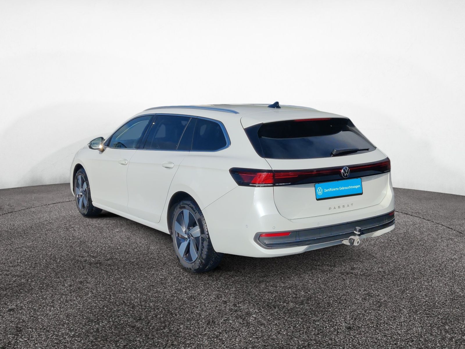 Volkswagen Passat Variant 2.0 TDI DSG Business AHK ACC Navi foto 4