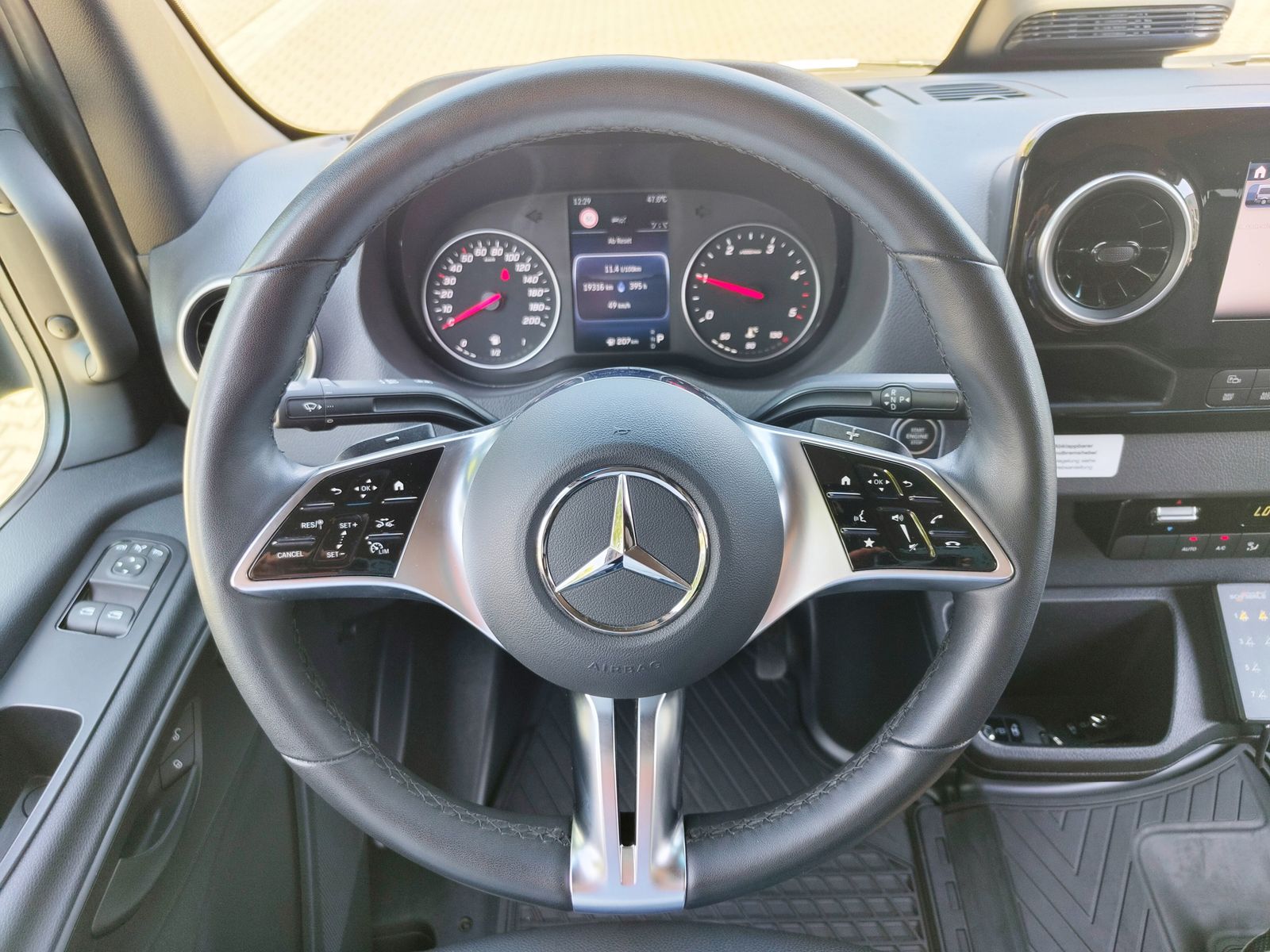 Fahrzeugbild 19