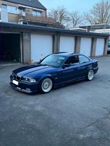 BMW e36 323i - BMW 323: E36 323i