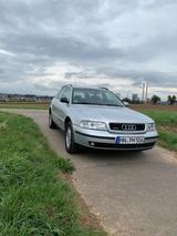 Audi A4 TDI 2.5 quattro - Audi A4 aus 2001: Kombi