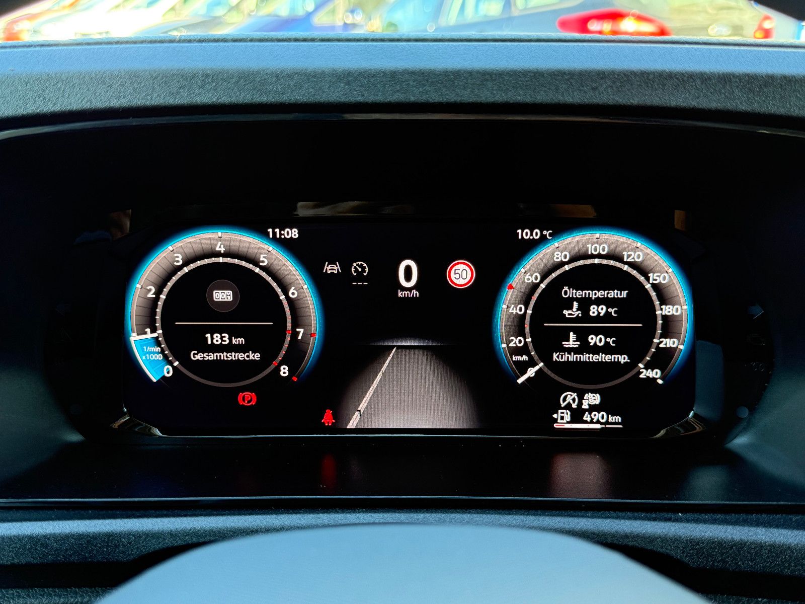 Fahrzeugabbildung Volkswagen Caddy TSI 7-Sitzer GRA AHK DAB Navi Kamera