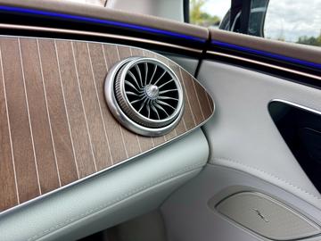 صورة مصغرة 11 لـ 2022 Mercedes-BENZ EQE