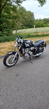 Triumph Thunderbird 900 - TRIUMPH THUNDERBIRD 900