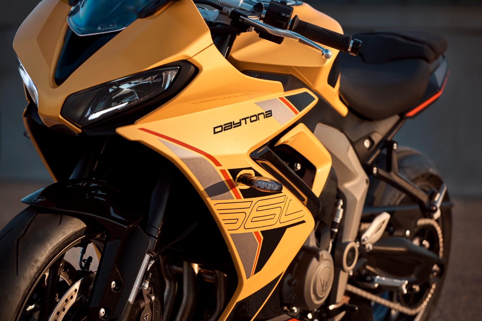 Triumph Daytona 660 BEIDE FARBEN LAGERND!