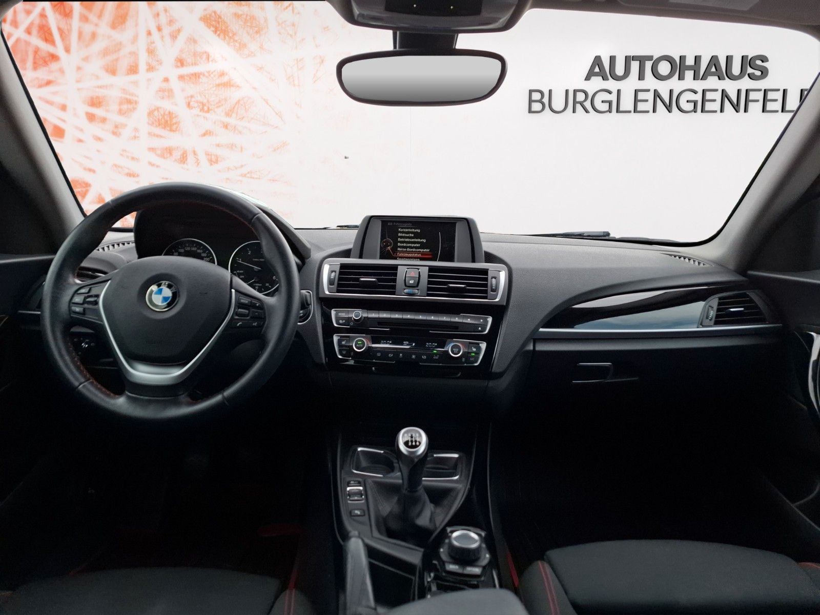 Fahrzeugabbildung BMW 118 d Sport Line ! 1te Hand ! LED ! TOP !