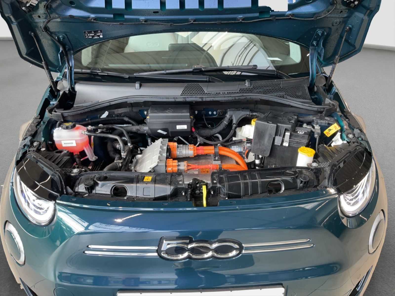 Fahrzeugabbildung Fiat 500e La Prima Cabrio 42 kWh