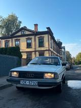 Audi 100, C2. 85kW. - Audi 100 mit Benzin-Antrieb: 2.8